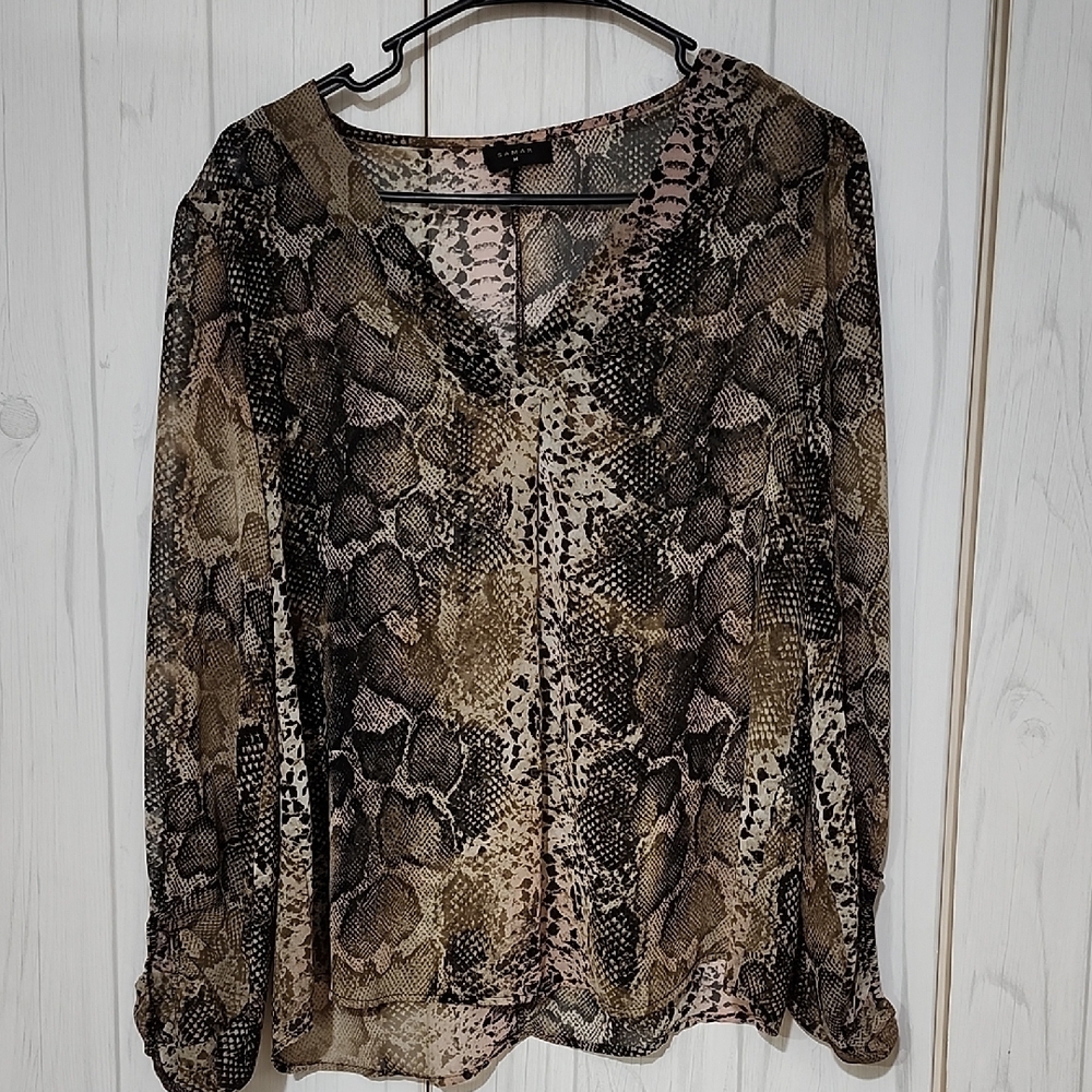 Elegant Snakeskin V-Neck Blouse